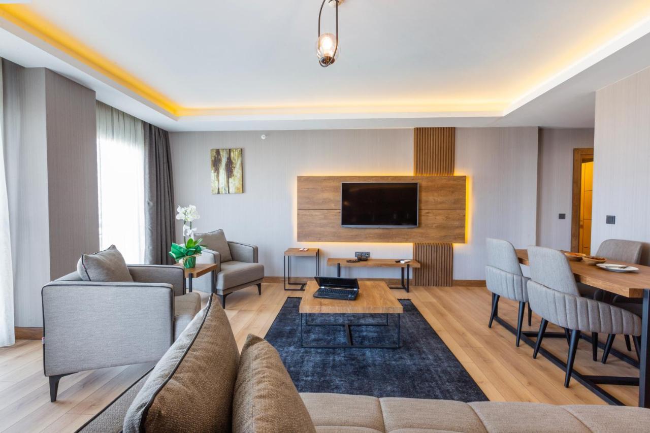 Otel Nehır *