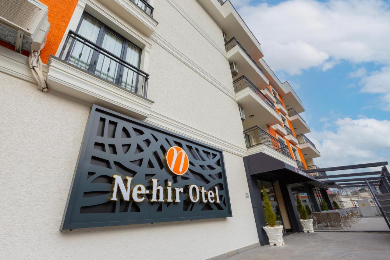 Nehır Otel *